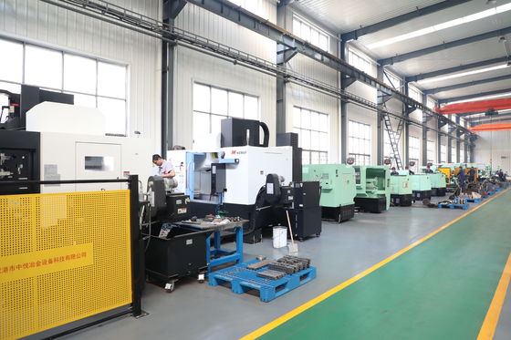 냉각 압연한 강철은 온라인 끝을 가진 기계를 만드는 관을 벗깁니다